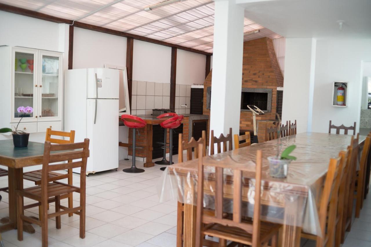 Residencial Larissa Elena Apartment *